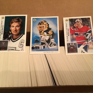 1992/93 UPPER DECK hockey set trading cards